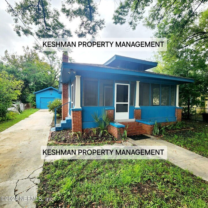 1735 Brackland St in Jacksonville, FL - Building Photo