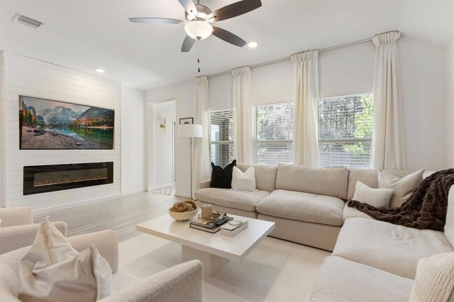 property at 845 Spruce Pine Dr