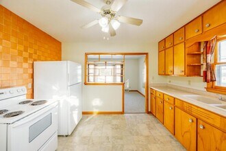 212 Pine St in Muscatine, IA - Building Photo - Building Photo