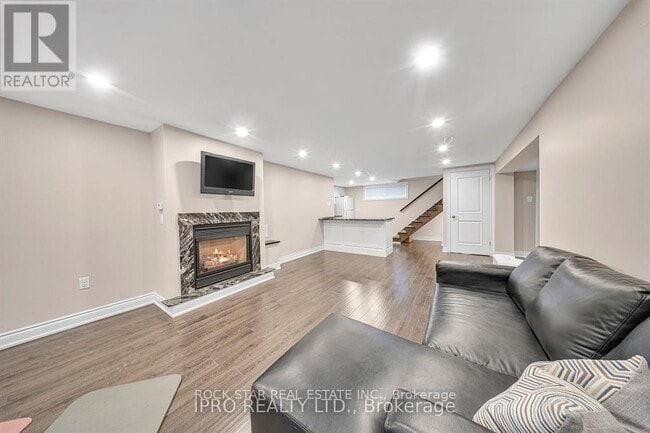 126 W 26th St