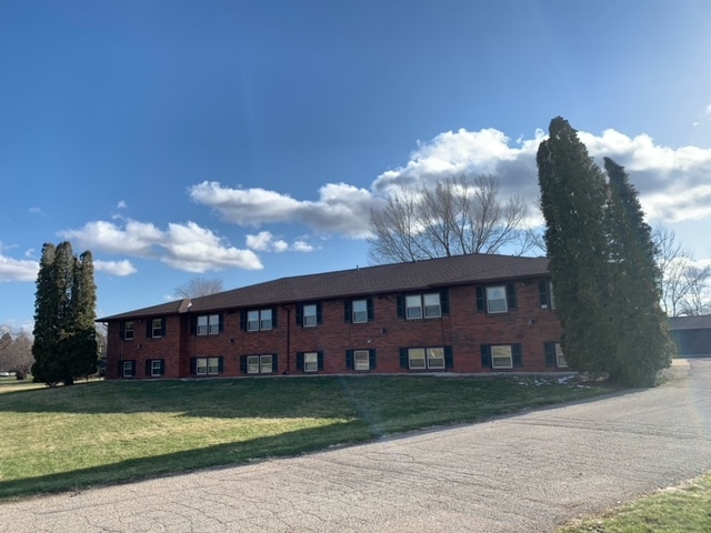 Red Rose Apartments in Boone, IA - Building Photo