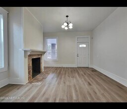 2823 N Market St, Unit 2823 N Market st in Jacksonville, FL - Foto de edificio - Building Photo