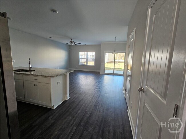 325 Gov Gwinnett Way in Pooler, GA - Building Photo - Building Photo