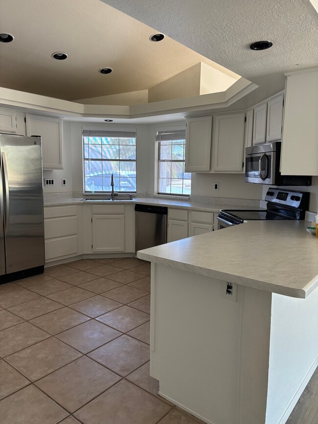 5642 W Villa Theresa Dr in Glendale, AZ - Foto de edificio - Building Photo