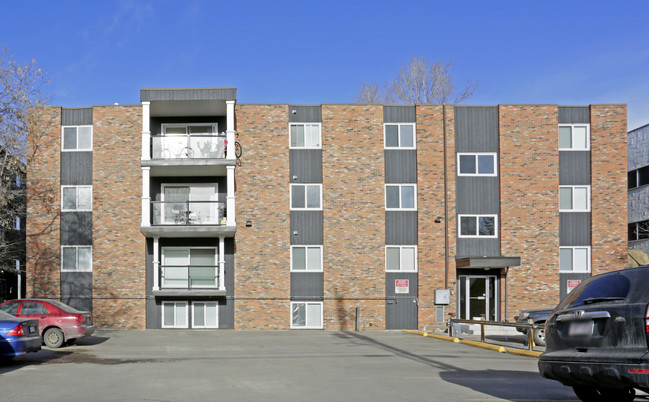 927 2nd Ave NW in Calgary, AB - Building Photo - Building Photo