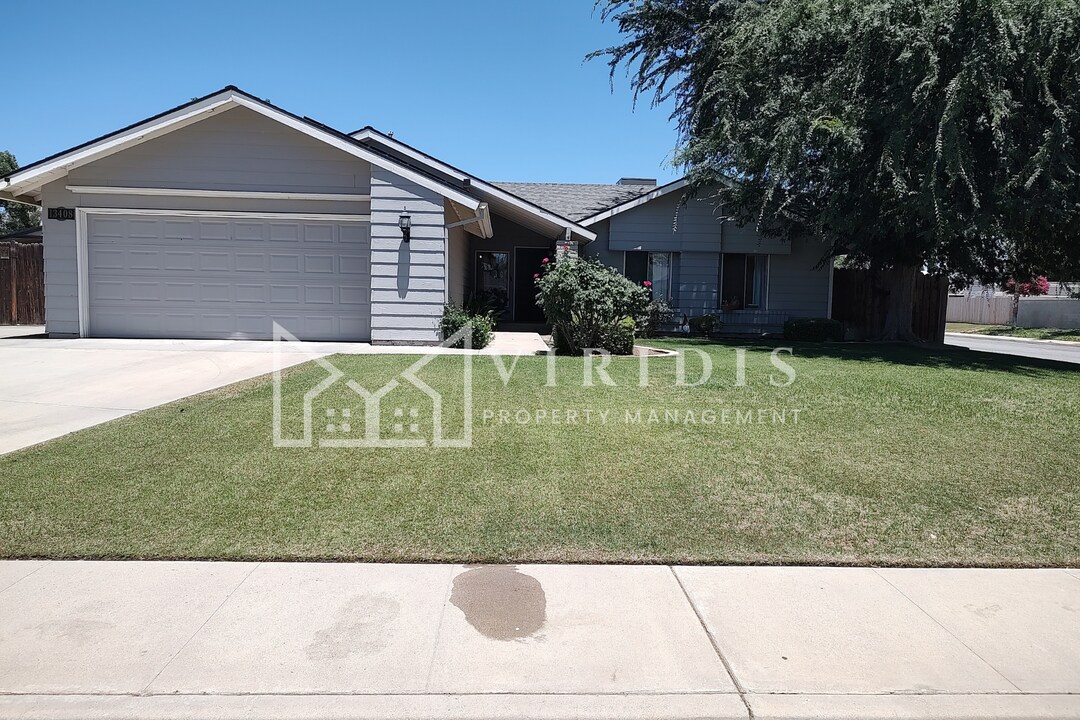 13408 Warrenton Ave in Bakersfield, CA - Building Photo