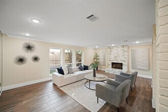 11804 Westmere Dr in Houston, TX - Building Photo - Building Photo