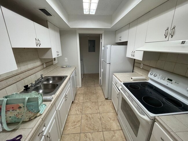 5053 Eaglesmere Dr in Orlando, FL - Building Photo - Building Photo