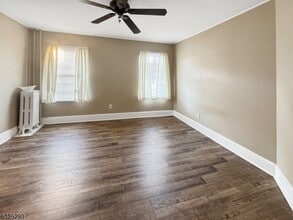 62 Summit Ave, Unit B in Phillipsburg, NJ - Building Photo - Building Photo