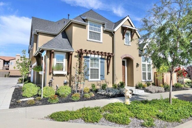 1209 Lavande Dr
