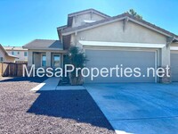 11625 Danielle Dr in Adelanto, CA - Building Photo - Building Photo