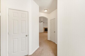 2246 Cortina Loop SE in Rio Rancho, NM - Building Photo - Building Photo