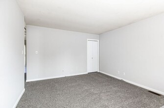 1929 Sierra Dr in Fredericksburg, VA - Building Photo - Building Photo