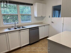 4130 Lawrence Ave E in Toronto, ON - Building Photo - Building Photo