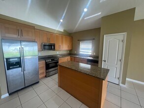 505 Casa Marina Pl in Sanford, FL - Building Photo - Building Photo
