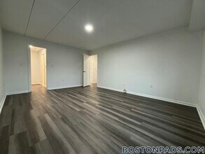 51 Hill Rd in Belmont, MA - Building Photo - Building Photo