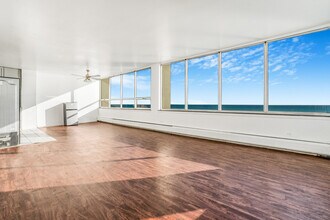 6171 N Sheridan Rd in Chicago, IL - Building Photo - Building Photo