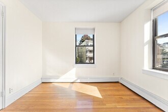 11 Victory Rd in Boston, MA - Foto de edificio - Building Photo