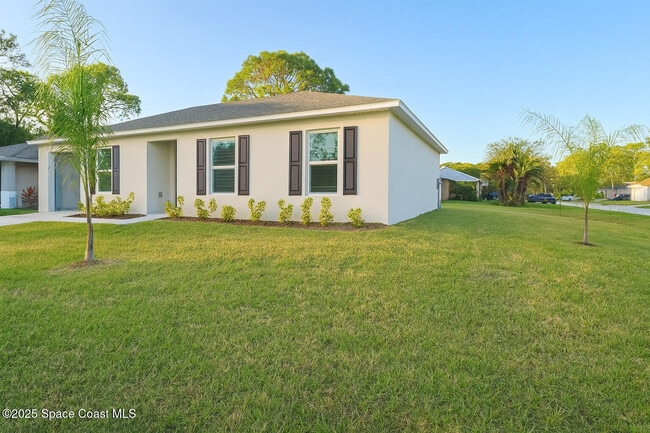 511 Trumpet St SW in Palm Bay, FL - Building Photo - Building Photo