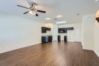 1320 Lakecrest Ln, Unit 14295 in Lewisville, TX - Building Photo - Building Photo