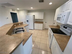 2803 56th St W in Lehigh Acres, FL - Building Photo - Building Photo