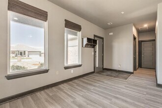 9420 NW 93rd Terrace in Yukon, OK - Building Photo - Building Photo