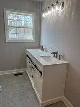 2032 Shade Tree Dr in Paducah, KY - Building Photo - Building Photo