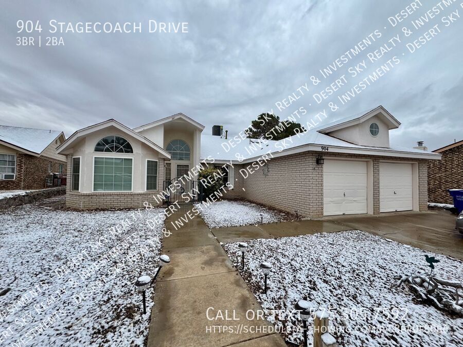 904 Stagecoach Dr in Las Cruces, NM - Building Photo