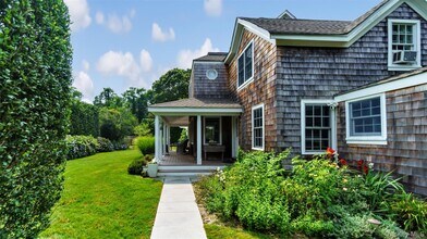 9 Ocame Ave in Westhampton Beach, NY - Building Photo - Building Photo