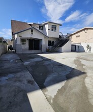 325 N Normandie Ave, Unit 325 in Los Angeles, CA - Building Photo - Building Photo