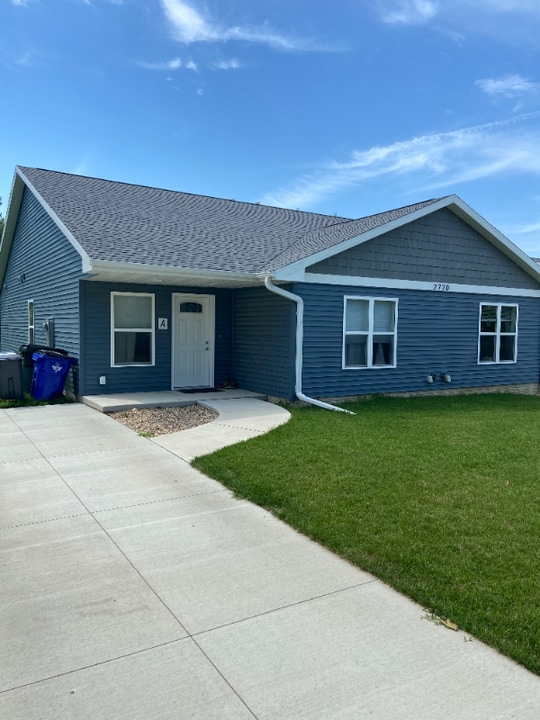 2770 L St SW in Cedar Rapids, IA - Building Photo