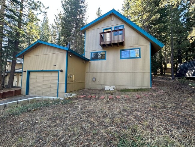 property at 1506 Ojibwa St