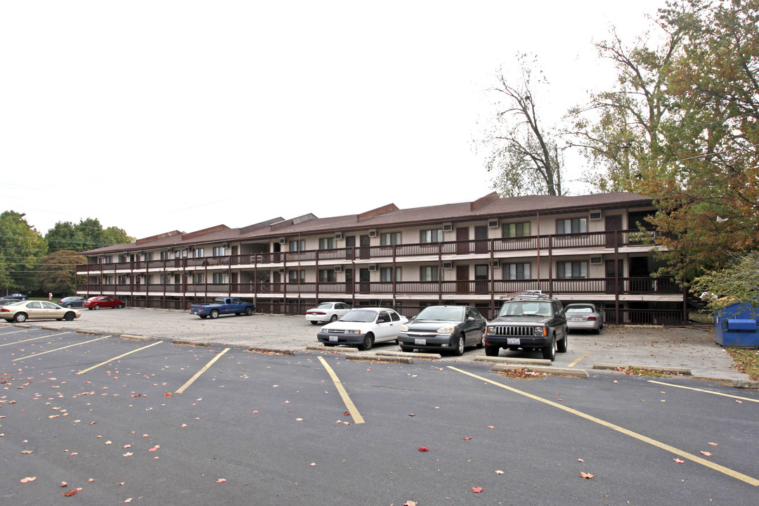 Sunnydale Apartments in Belleville, IL - Foto de edificio