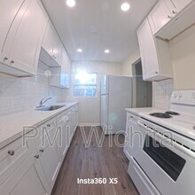 6165 E Boston St in Wichita, KS - Building Photo - Building Photo