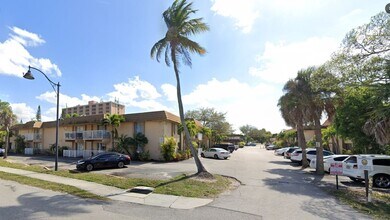 1830 Maravilla Ave in Ft. Myers, FL - Foto de edificio - Building Photo