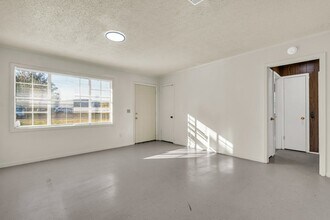 340 Wyman Dr, Unit 340 in West Point, MS - Building Photo - Building Photo