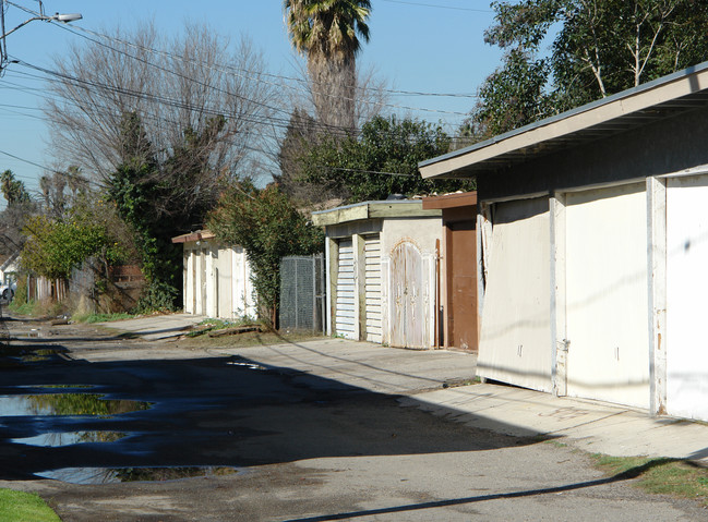 627-639 W 17th St in San Bernardino, CA - Building Photo - Building Photo