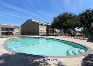 Bel Air Springs in Abilene, TX - Foto de edificio - Building Photo
