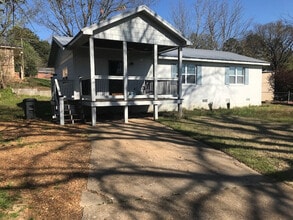 620 N 6th St in Oxford, MS - Building Photo - Building Photo