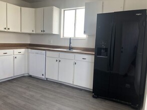 4936 S La Brea St in Kearns, UT - Building Photo - Building Photo