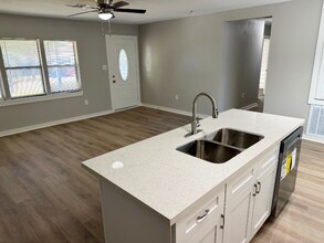 2306 Staunton Dr in Bryan, TX - Building Photo - Building Photo