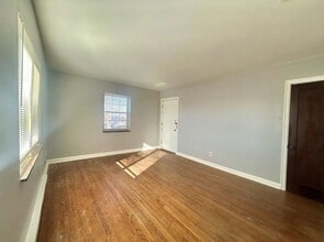 3310 Stanhope Ave in Cincinnati, OH - Building Photo - Building Photo