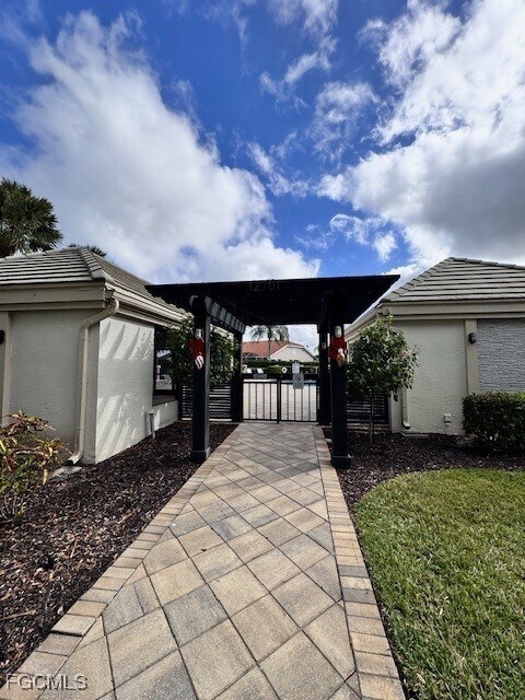 12870 Devonshire Lakes Cir in Ft. Myers, FL - Building Photo - Building Photo