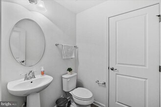 43387 Charitable St in Ashburn, VA - Building Photo - Building Photo