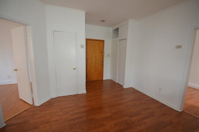 169-171-171 Avenue F in Bayonne, NJ - Building Photo - Building Photo