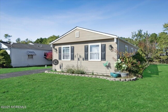 57 Selkirk Ave in Toms River, NJ - Building Photo - Building Photo