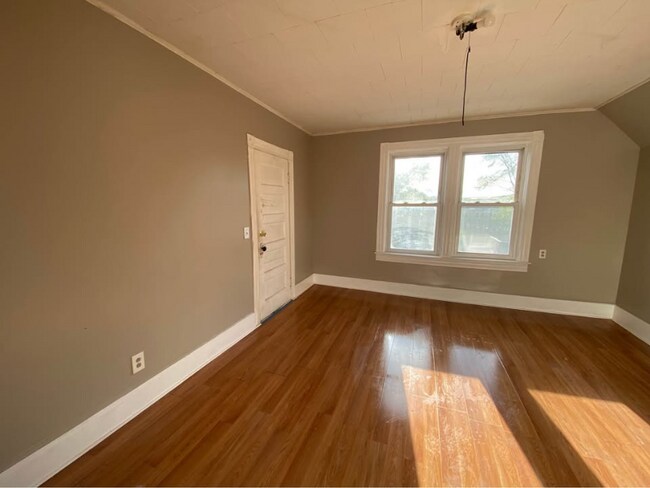 977 Social St in Woonsocket, RI - Building Photo - Building Photo