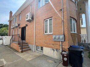 48-19 207th St in Queens, NY - Building Photo - Building Photo
