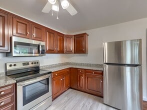 1396 Lowther Rd in Camp Hill, PA - Building Photo - Building Photo