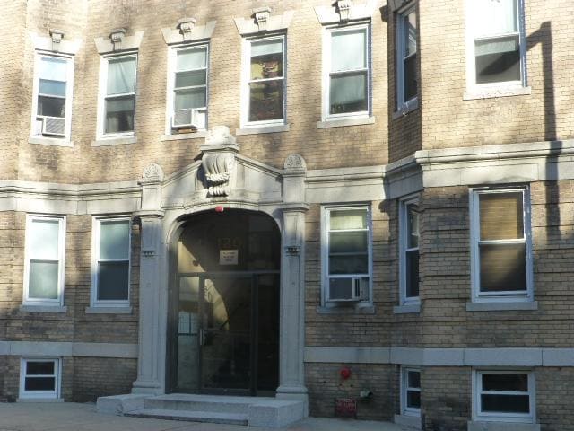 120 Warren St, Unit 12 in Boston, MA - Building Photo - Building Photo